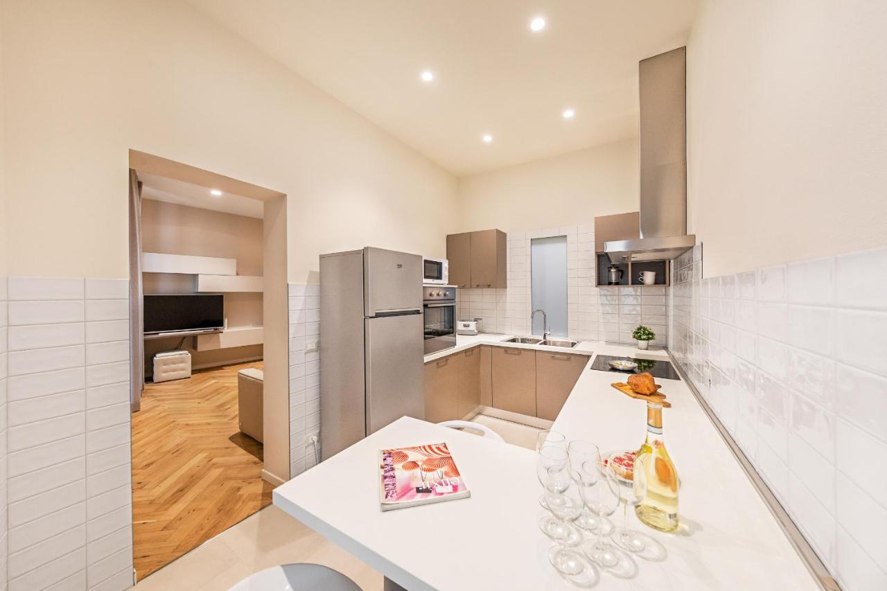 Il Lago Apartments By Wonderful Italy 살로 외부 사진