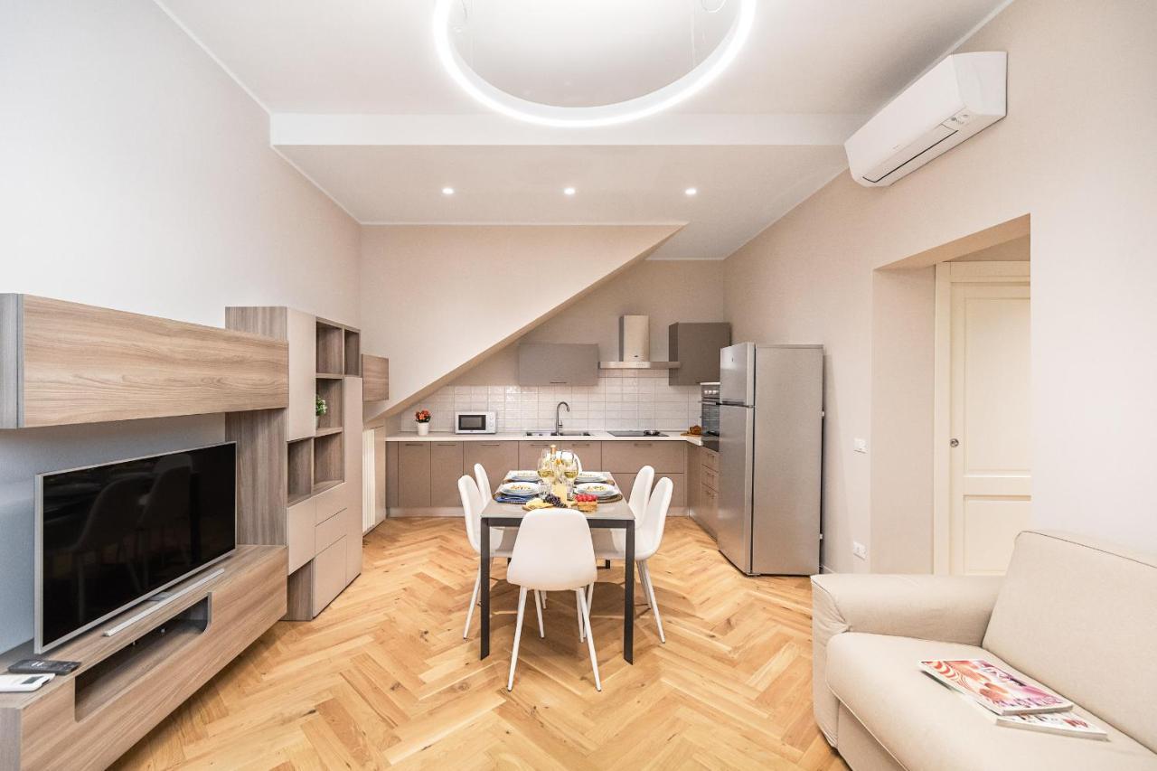 Il Lago Apartments By Wonderful Italy 살로 외부 사진