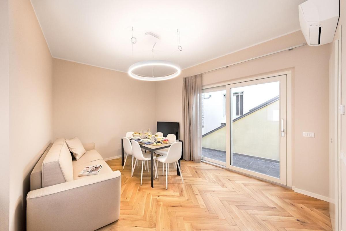 Il Lago Apartments By Wonderful Italy 살로 외부 사진